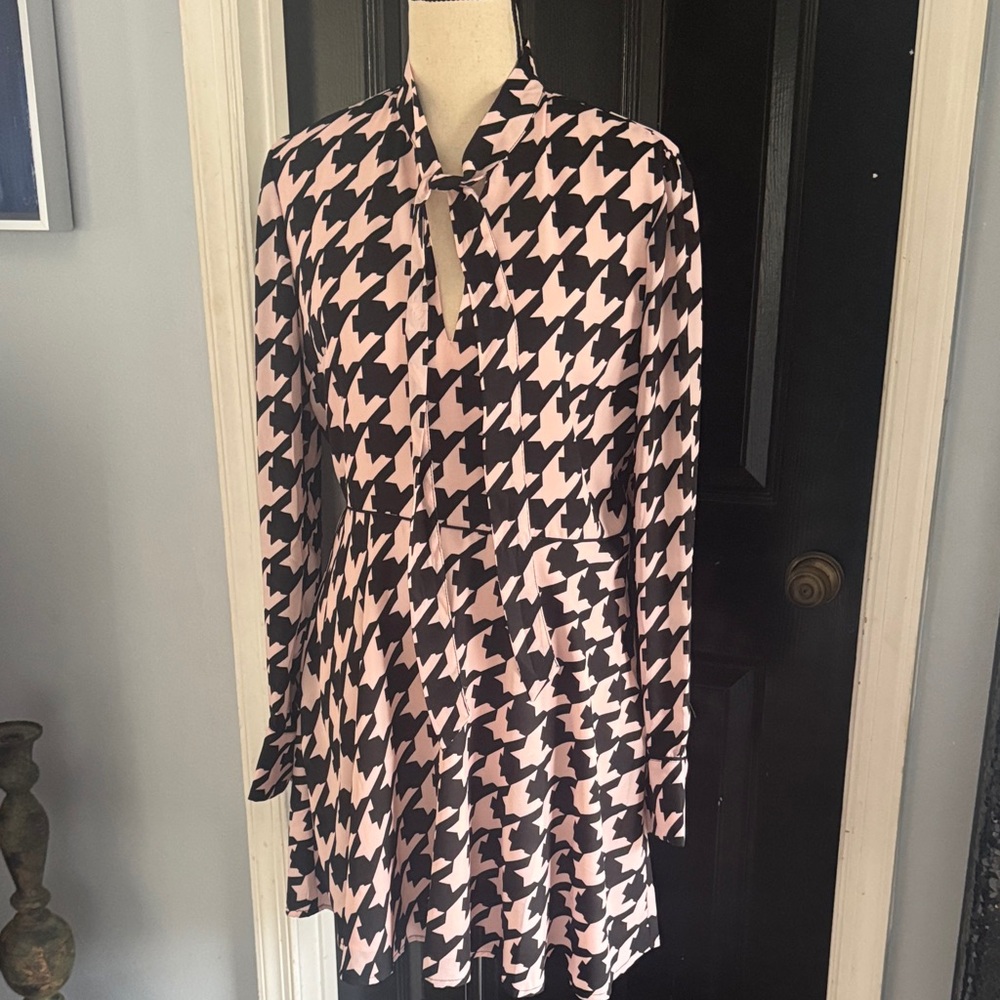 Forever 21 Black and Pink Midi Dress